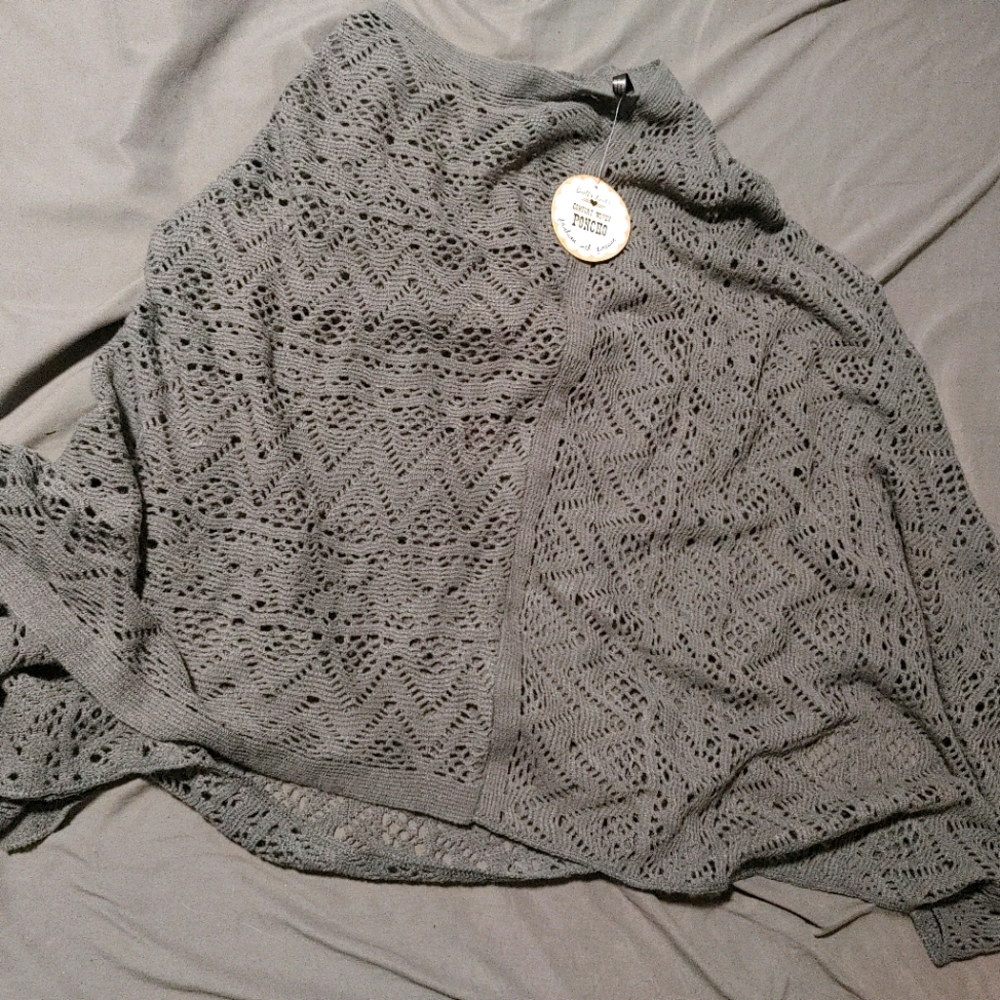 Britt's knits knitted poncho